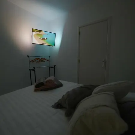 Didine Шарлеруа